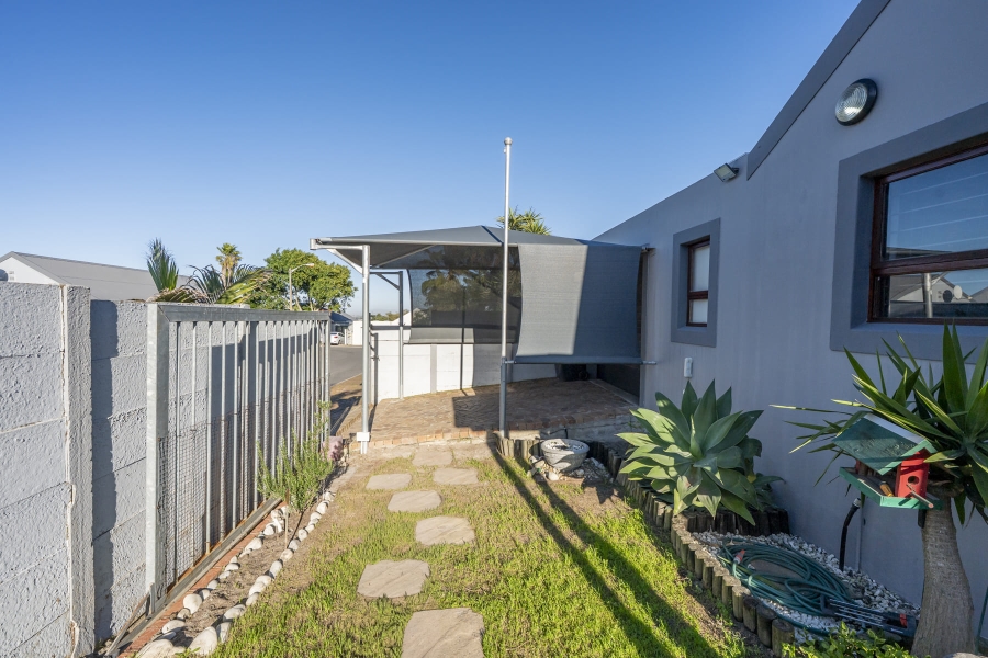 3 Bedroom Property for Sale in Protea Village Western Cape
